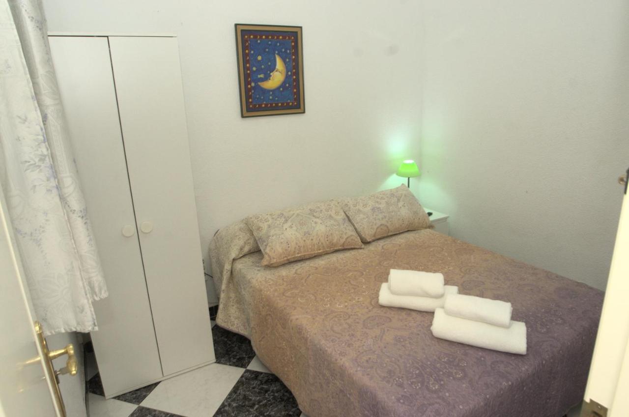 Habitacion En El Corazon Del Centro De มาลากา ภายนอก รูปภาพ