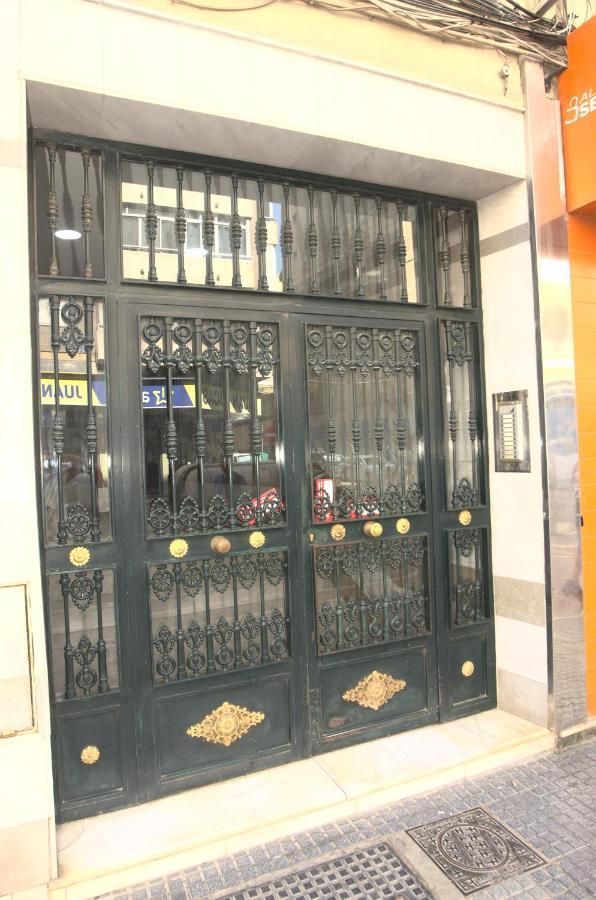 Habitacion En El Corazon Del Centro De มาลากา ภายนอก รูปภาพ