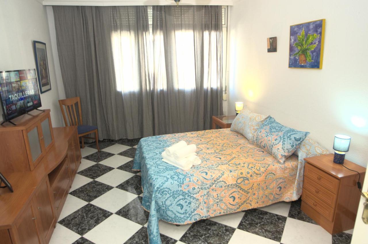 Habitacion En El Corazon Del Centro De มาลากา ภายนอก รูปภาพ