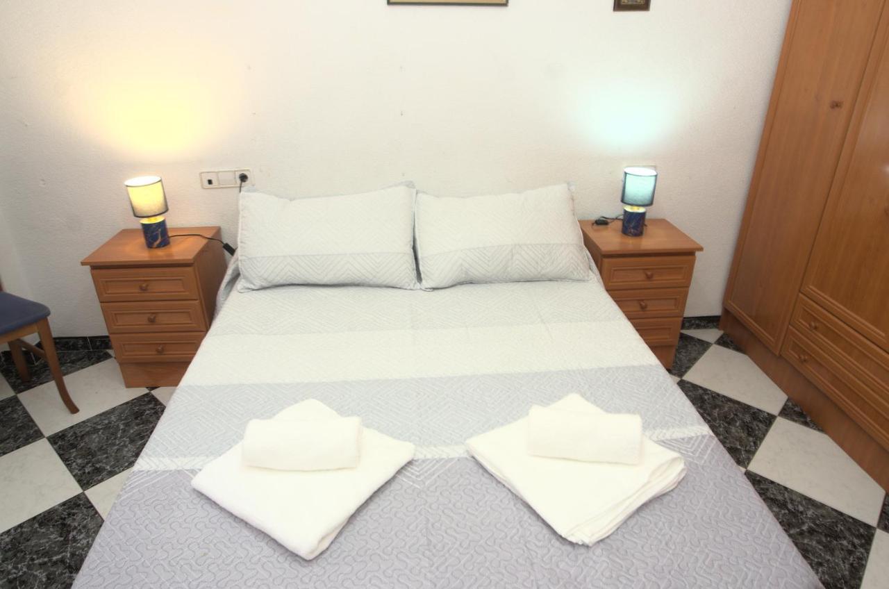 Habitacion En El Corazon Del Centro De มาลากา ภายนอก รูปภาพ