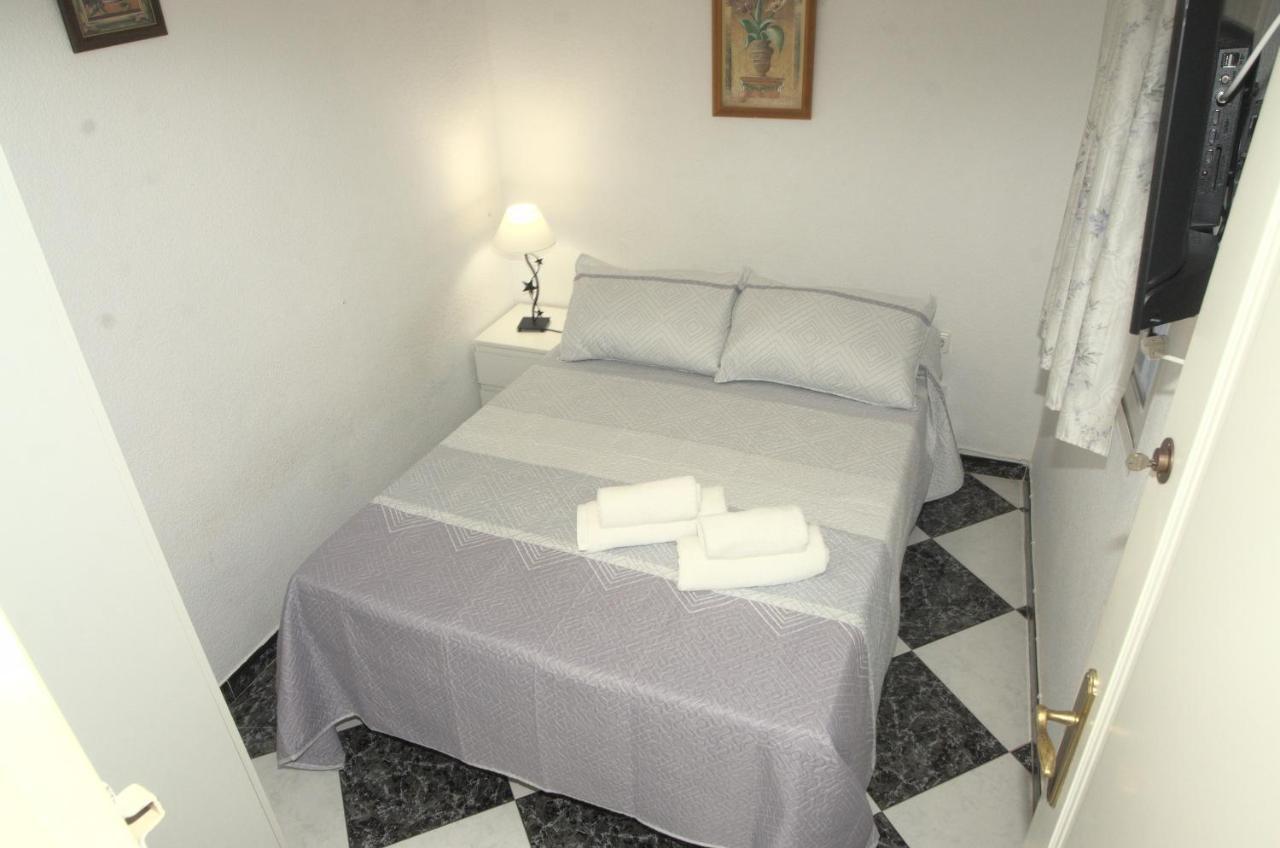Habitacion En El Corazon Del Centro De มาลากา ภายนอก รูปภาพ