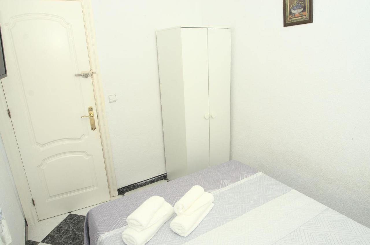 Habitacion En El Corazon Del Centro De มาลากา ภายนอก รูปภาพ